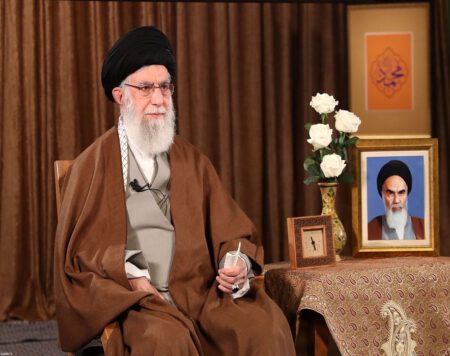 سخنان رهبر معظم انقلاب اسلامی به مناسبت عید مبعث و سال نو